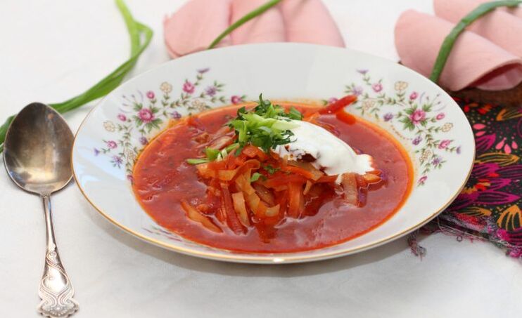 For an afternoon snack, patients with arthritis can eat vegetarian borscht